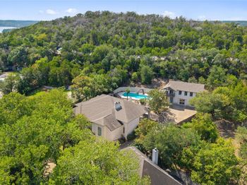 3904 Bonnell DR