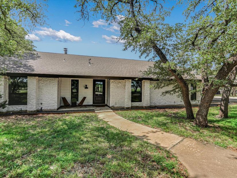 4717 Sam Bass RD, Round Rock TX 78681