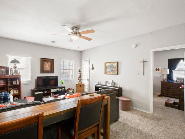706 W 22nd ST 206, Austin TX 78705
