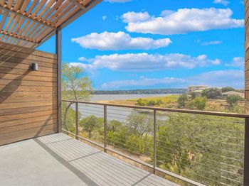 1101 Ivean Pearson RD