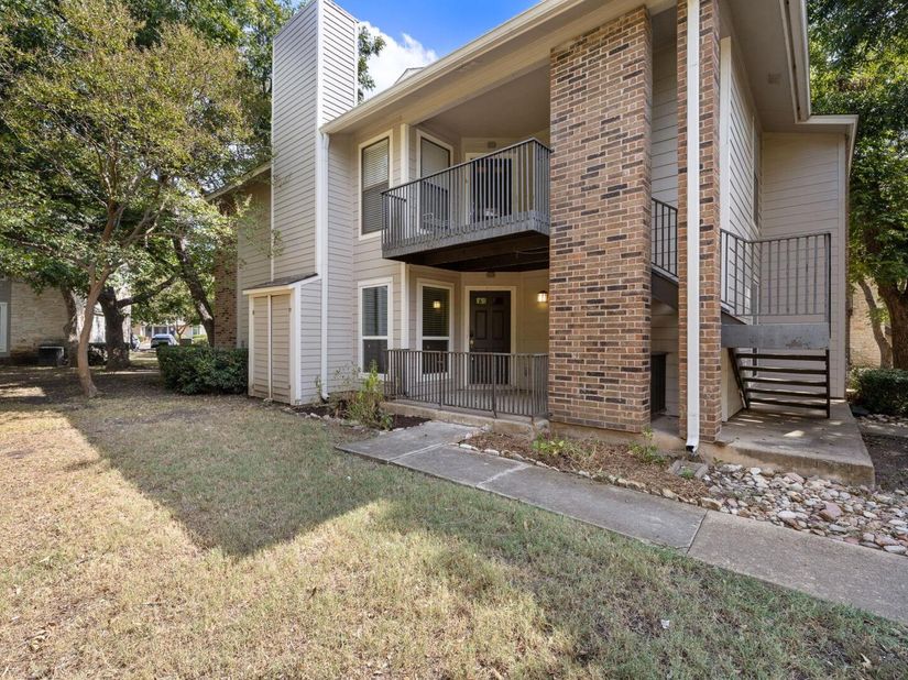 10616 Mellow MDWS 37A, Austin TX 78750