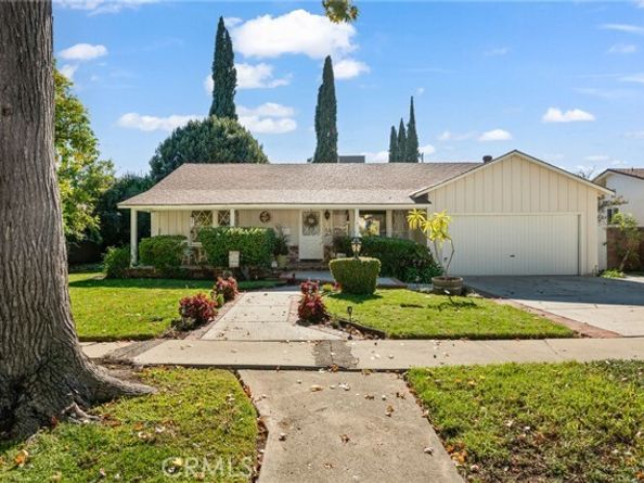 16458 Calahan, North Hills (los Angeles) CA 91343