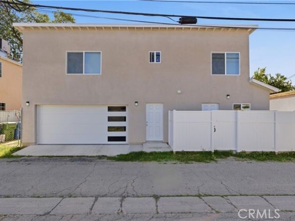 6836 Aura, Reseda (los Angeles) CA 91335
