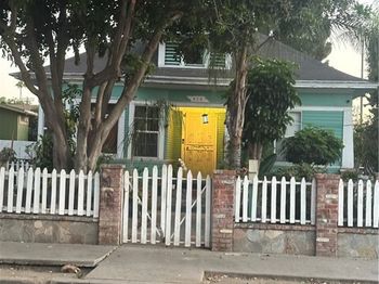 516 E 23rd