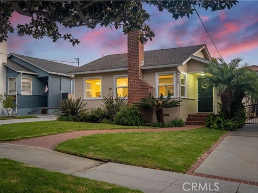 719 N Maria Avenue, Redondo Beach CA 90277