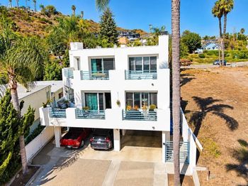 4594 Cove Drive