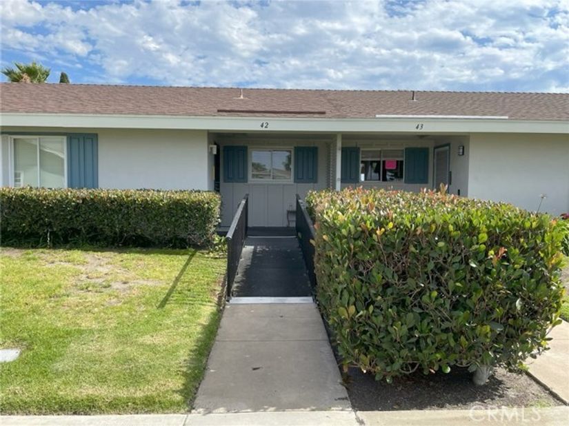 3755 Vista Campana 42, Oceanside CA 92057