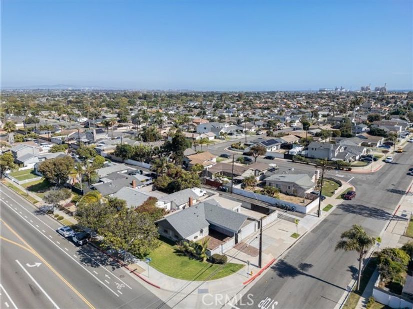 8232 Indianapolis, Huntington Beach CA 92646