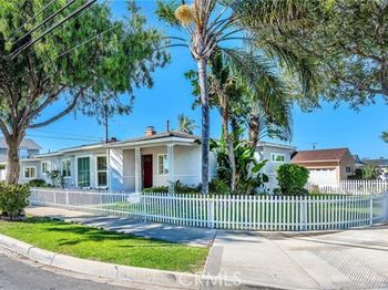 3353 W 168th