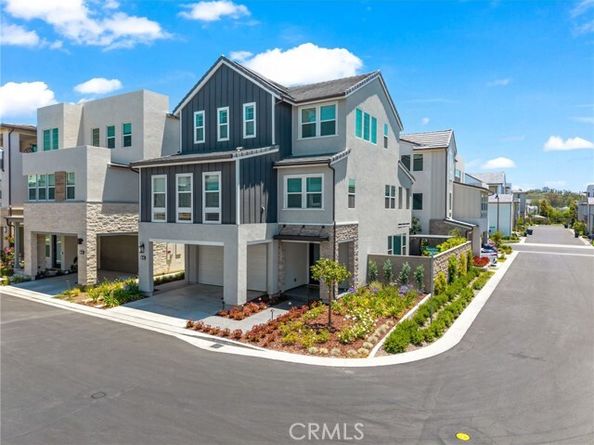 200 Newton, Lake Forest (el Toro) CA 92630