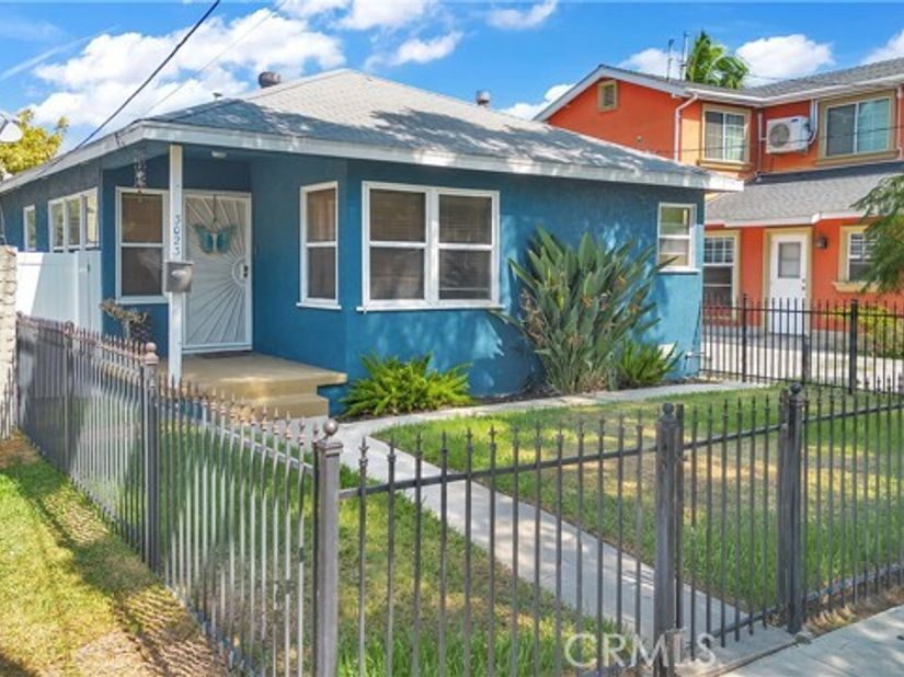 3023 E 64th St, Long Beach CA 90805