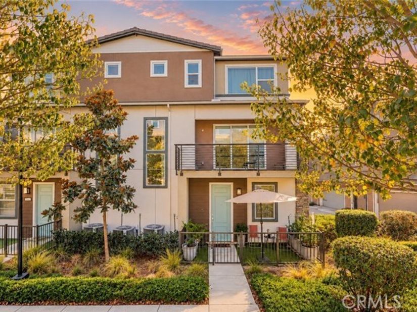 244 Siena, Lake Forest (el Toro) CA 92630
