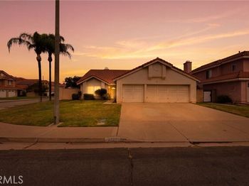 2127 E Bellbrook
