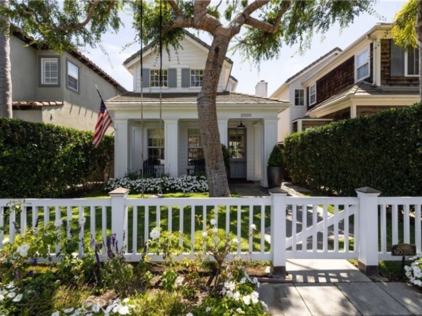 2001 Haven, Newport Beach CA 92663