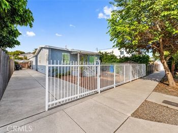 907 E 109th