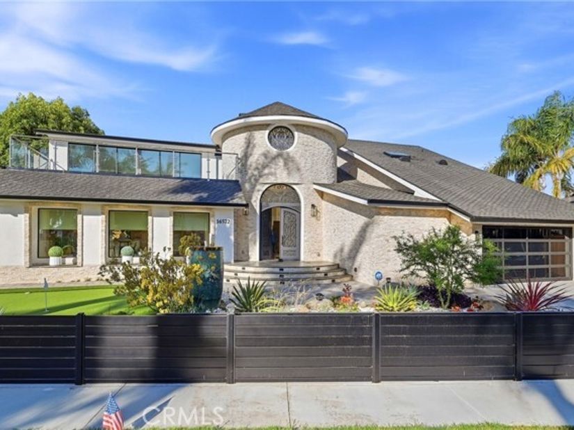 16572 Carousel, Huntington Beach CA 92649