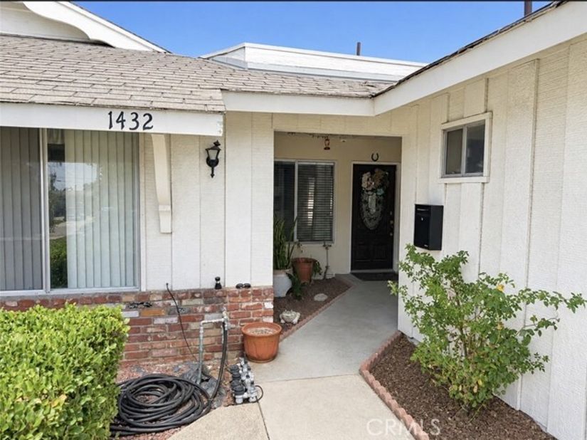 1432 W J, Ontario CA 91762