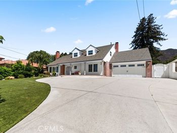 547 W 25th