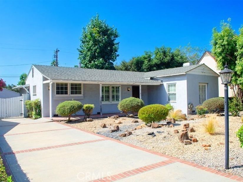 3344 Thorndale Road, Pasadena CA 91107