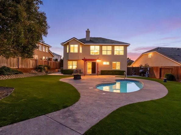 5810 Gold Creek Dr, Castro Valley CA 94552