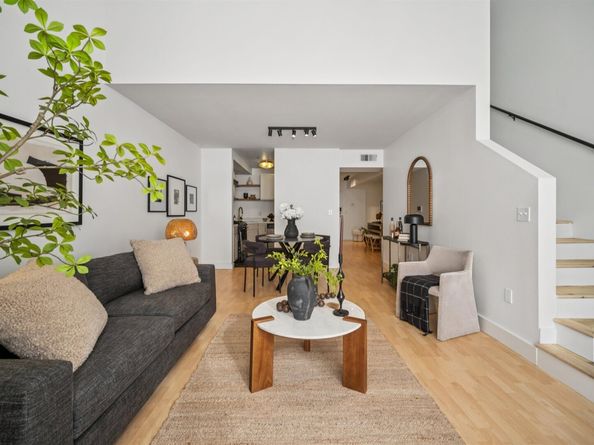 425 28th 103B, Oakland CA 94612