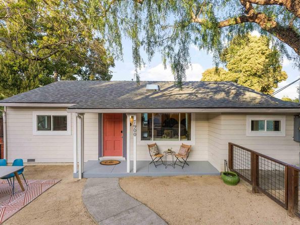 7900 Greenly Dr, Oakland CA 94605