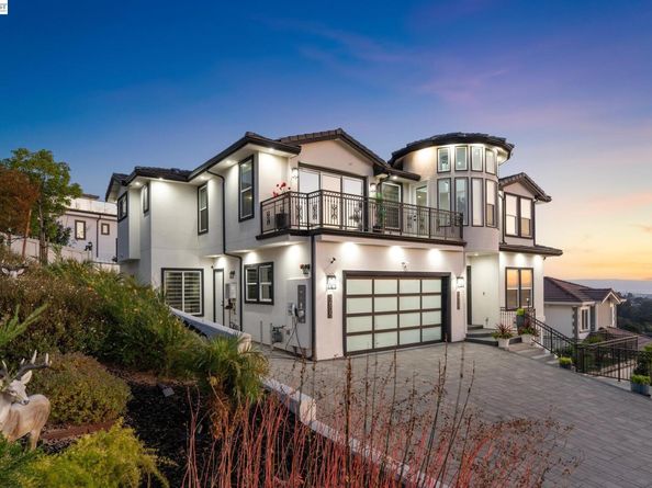 3606 Sarita St, Hayward CA 94542