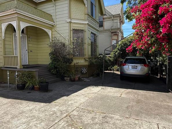 663 25TH Street, Oakland CA 94612