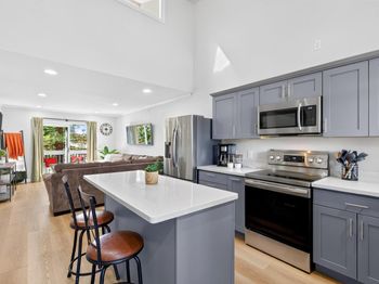 3839 Vineyard Ave