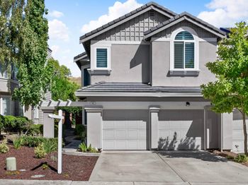 305 Sutton Cir
