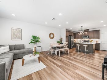 6288 Diamond Way