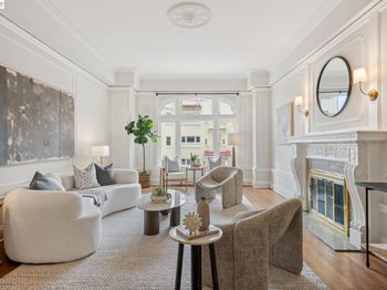 200 Lakeside