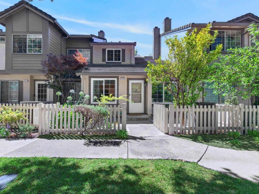 7422 Oxford Cir, Dublin CA 94568