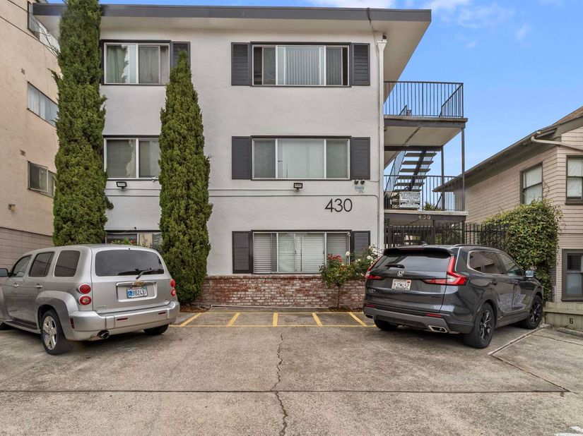430 Vernon Street, Oakland CA 94610