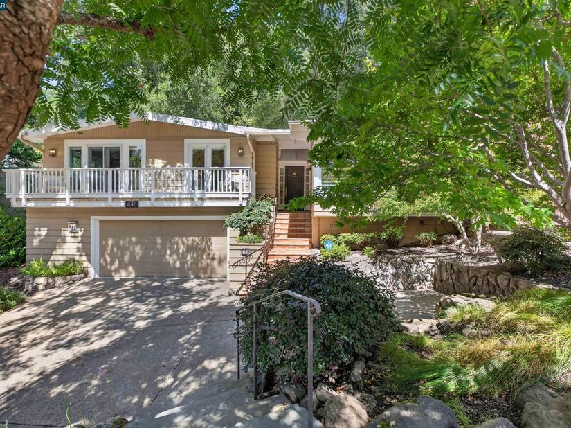 456 Camino Sobrante, Orinda CA 94563