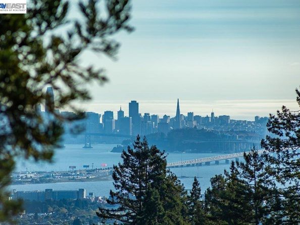 1302 Westview Dr, Berkeley CA 94705