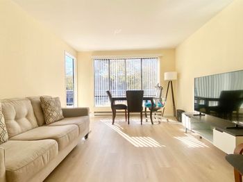 2 Commodore Drive