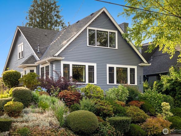 3249 27th Avenue W, Seattle WA 98199