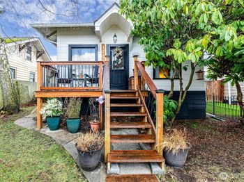 1116 E Marine View Drive