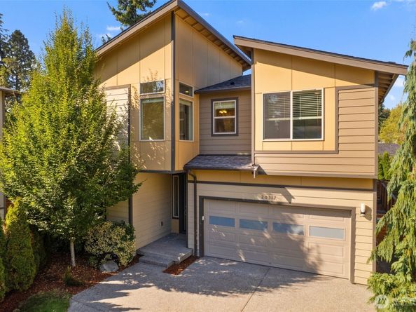 20317 58th Lane NE, Kenmore WA 98028