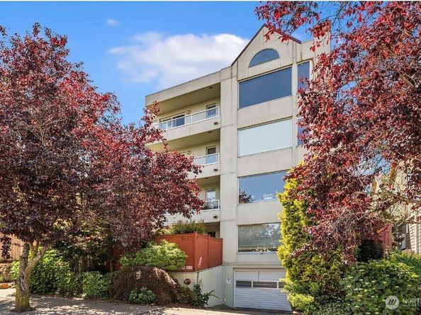 1613 California Avenue SW 101, Seattle WA 98116