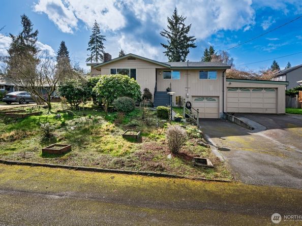 2315 N 171st Street, Shoreline WA 98133