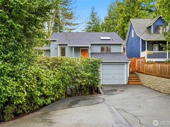 2545 NE 95th Street
