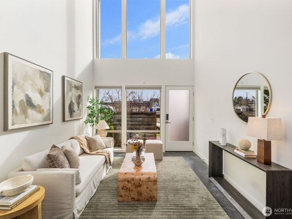 822 NW 49th Street A, Seattle WA 98107