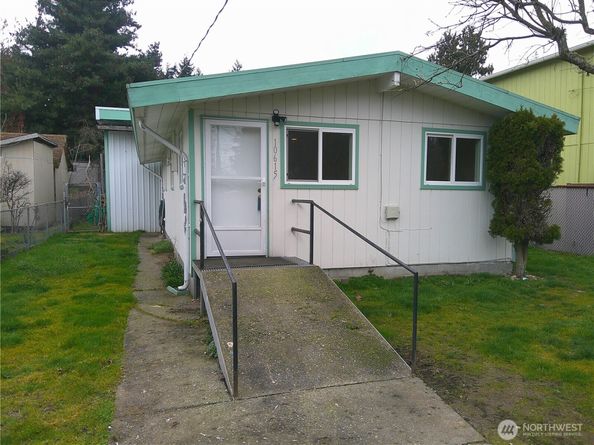 10615 18th Avenue SW, Seattle WA 98146