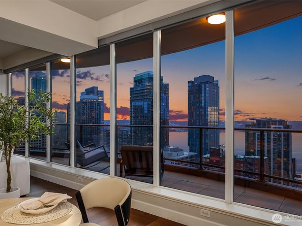 1920 4th Avenue 2702, Seattle WA 98101
