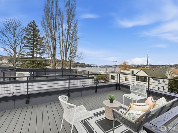 2016 Fairview Avenue E C, Seattle WA 98102