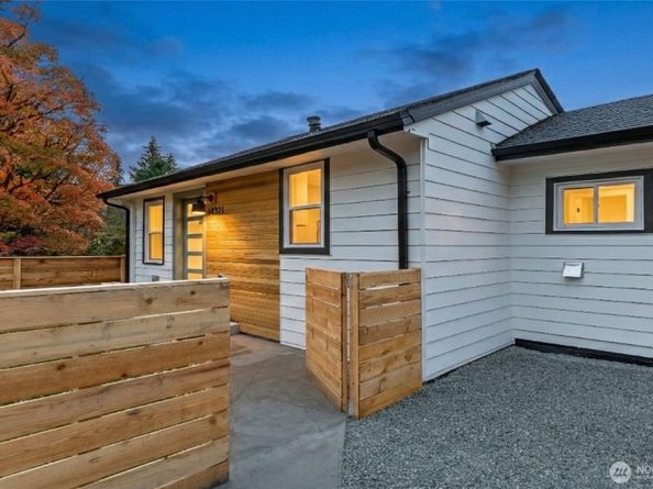 14321 Interlake Avenue N A, Seattle WA 98133
