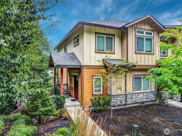 992 Sunrise Place SW N1, Issaquah WA 98027