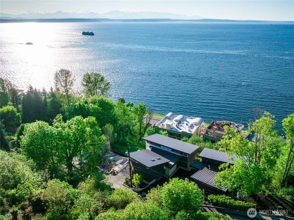 1019 California Lane SW, Seattle WA 98116